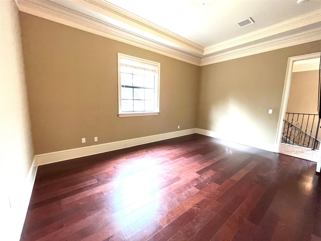 COLLINS HEIGHTS - Residential