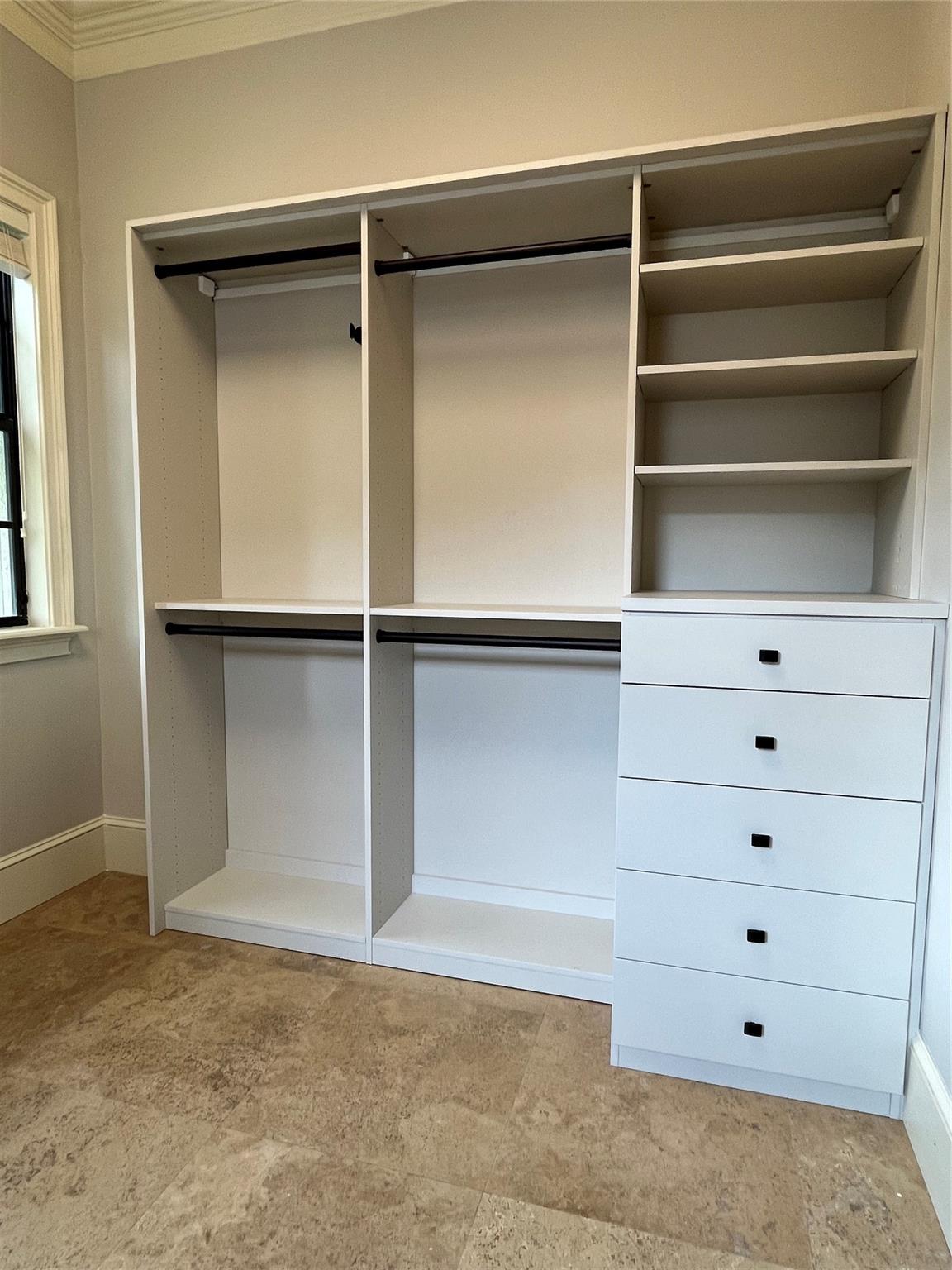 COLLINS HEIGHTS - Residential