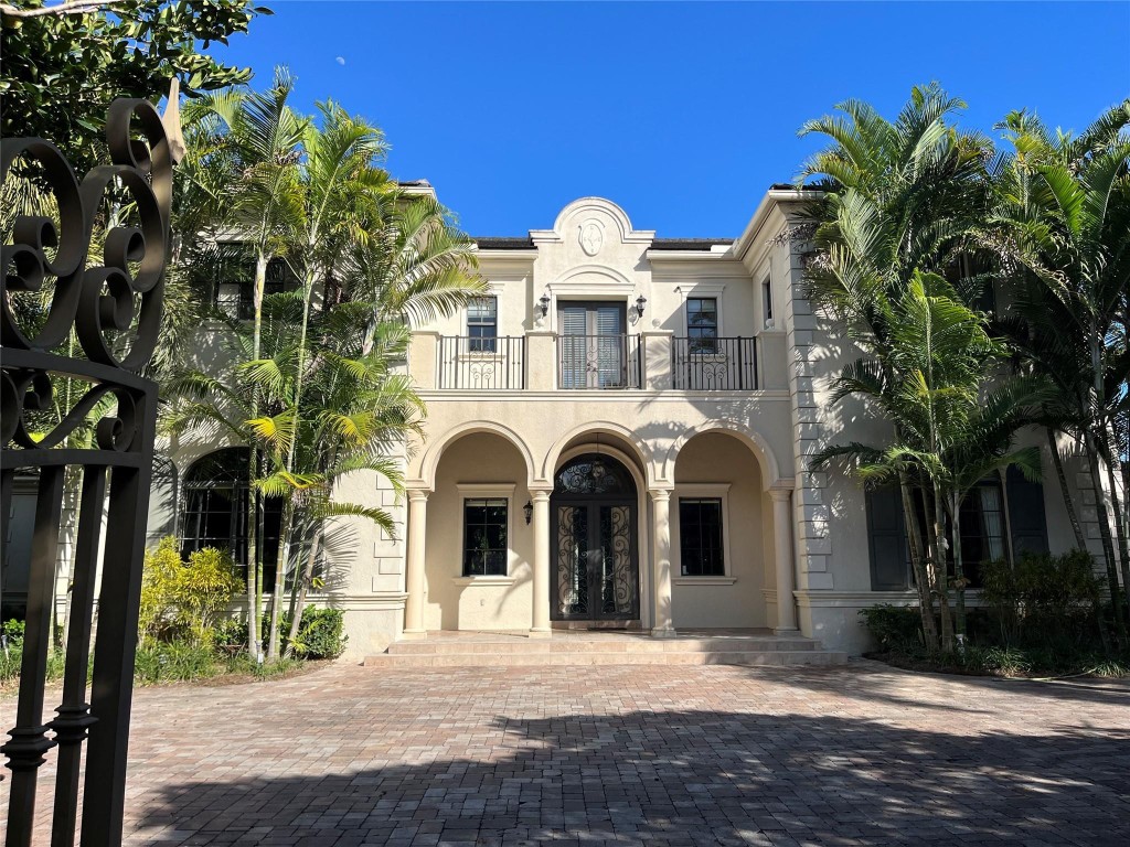 COLLINS HEIGHTS - Residential