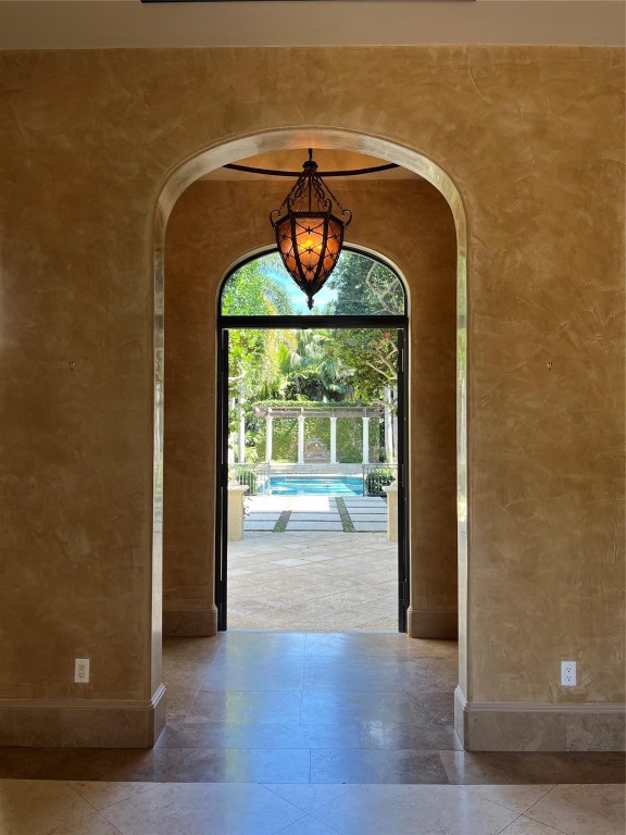 COLLINS HEIGHTS - Residential