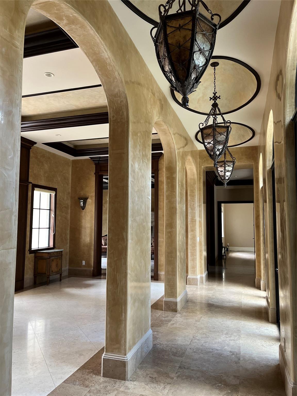 COLLINS HEIGHTS - Residential