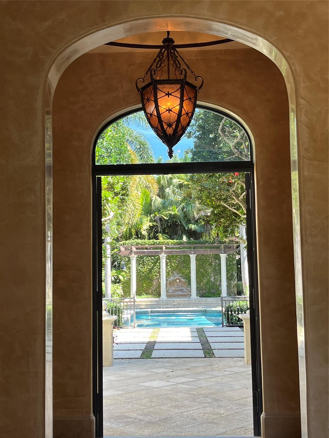 COLLINS HEIGHTS - Residential