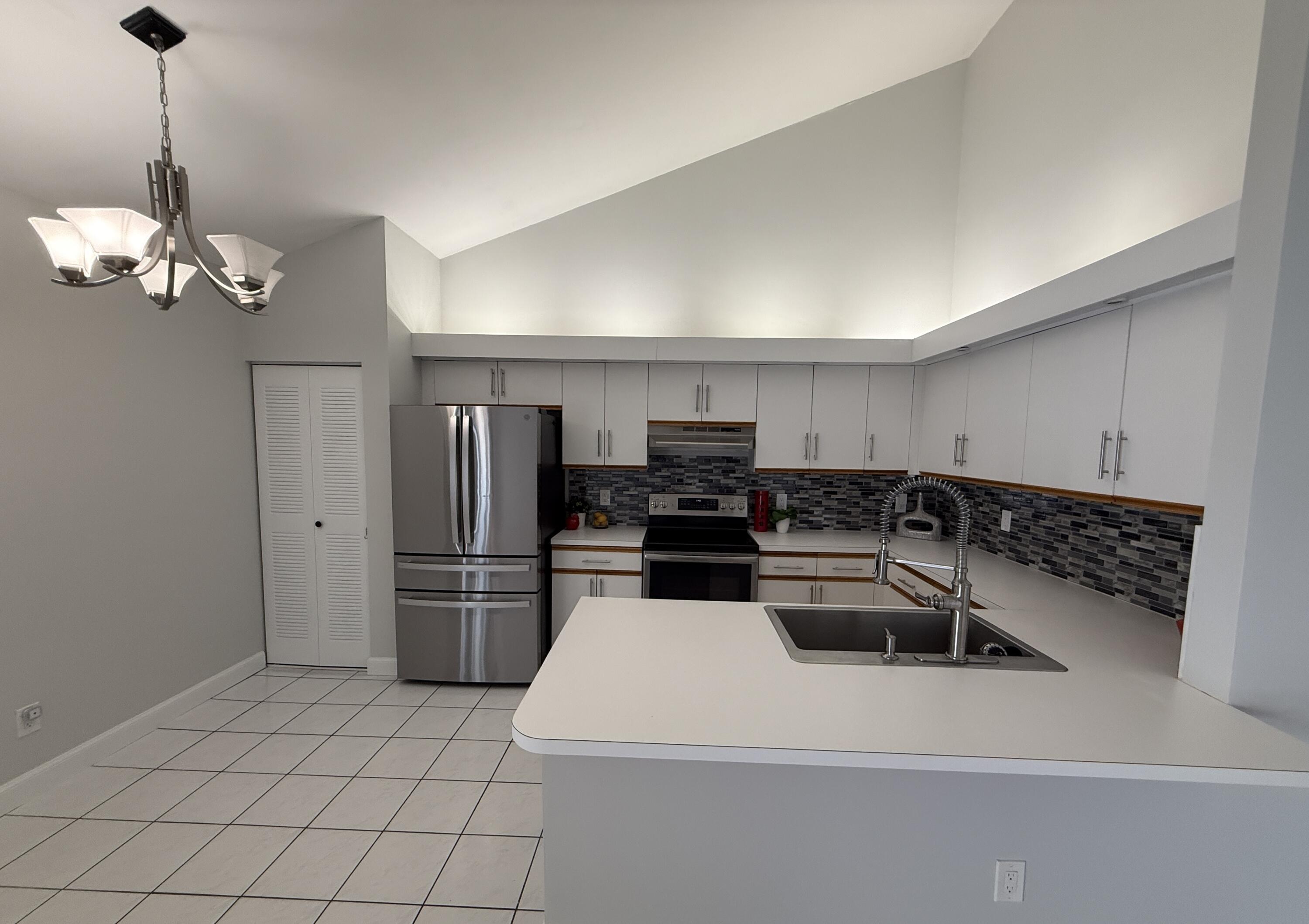 1204 Timberlane Circle 12d