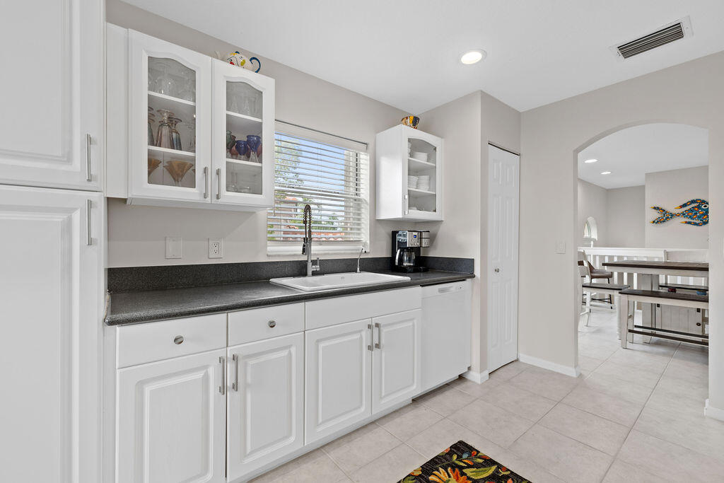 CANTERBURY AT ABERDEEN CONDO - Residential