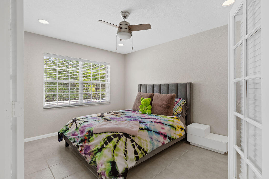 CANTERBURY AT ABERDEEN CONDO - Residential