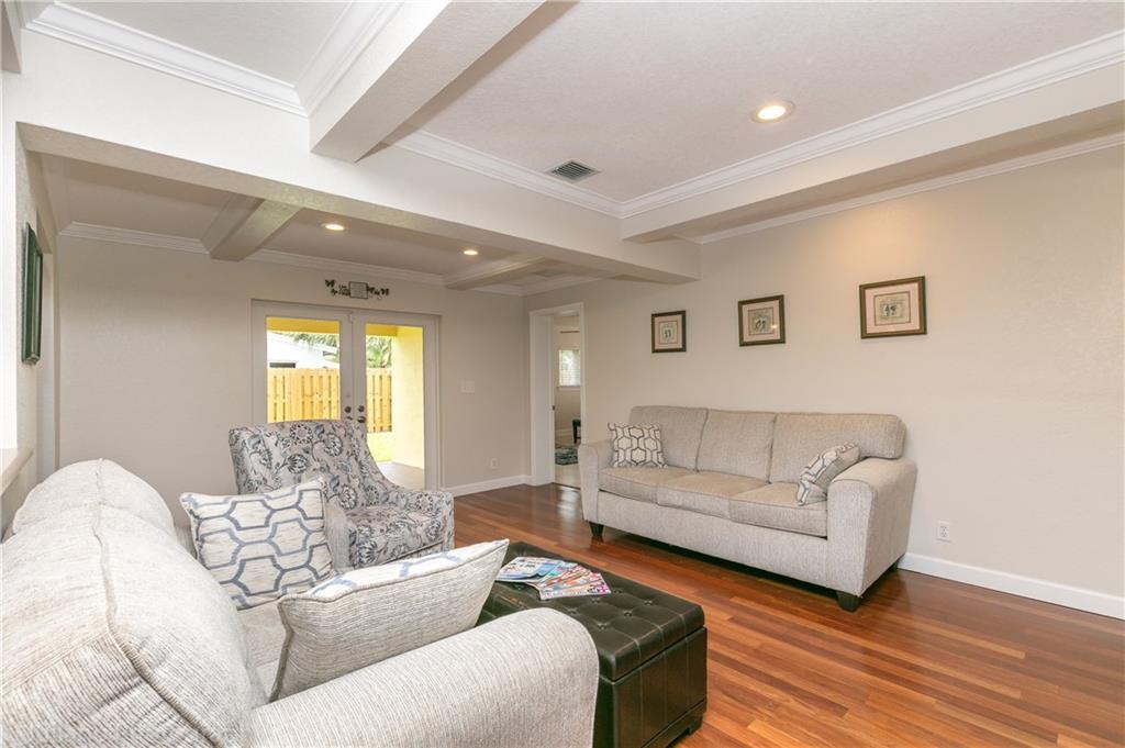 Flamingo Park Sec C 38-30 - Residential