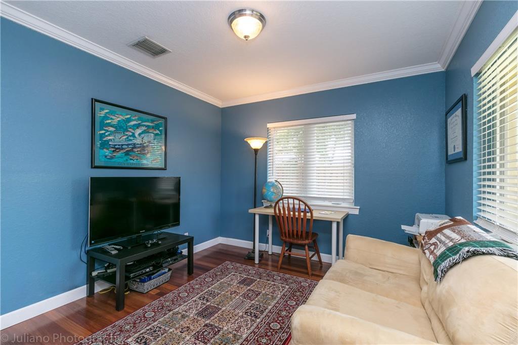 Flamingo Park Sec C 38-30 - Residential