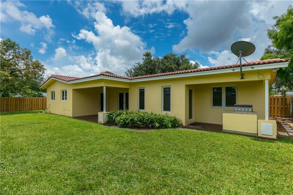 Flamingo Park Sec C 38-30 - Residential