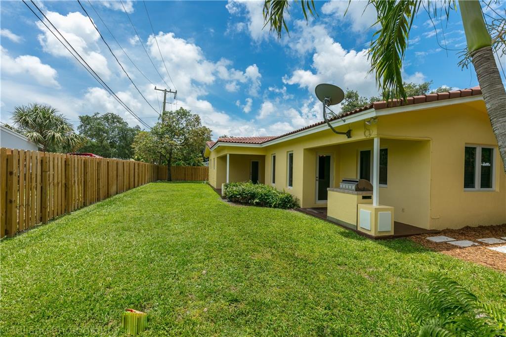 Flamingo Park Sec C 38-30 - Residential