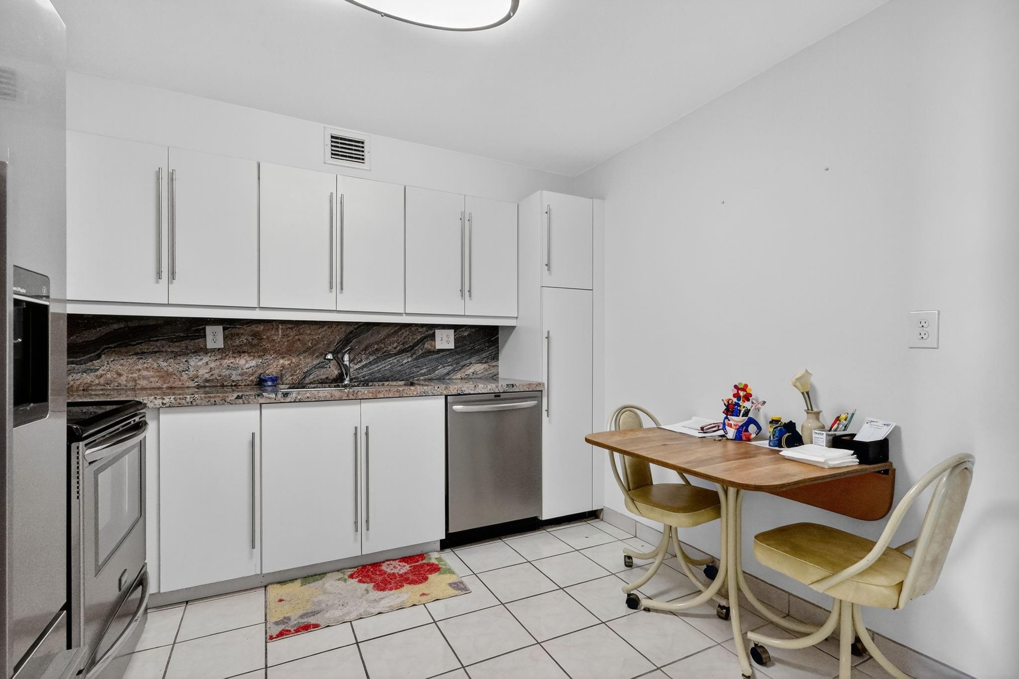 THE CLIPPER AT BISC COVE - Residential Lease