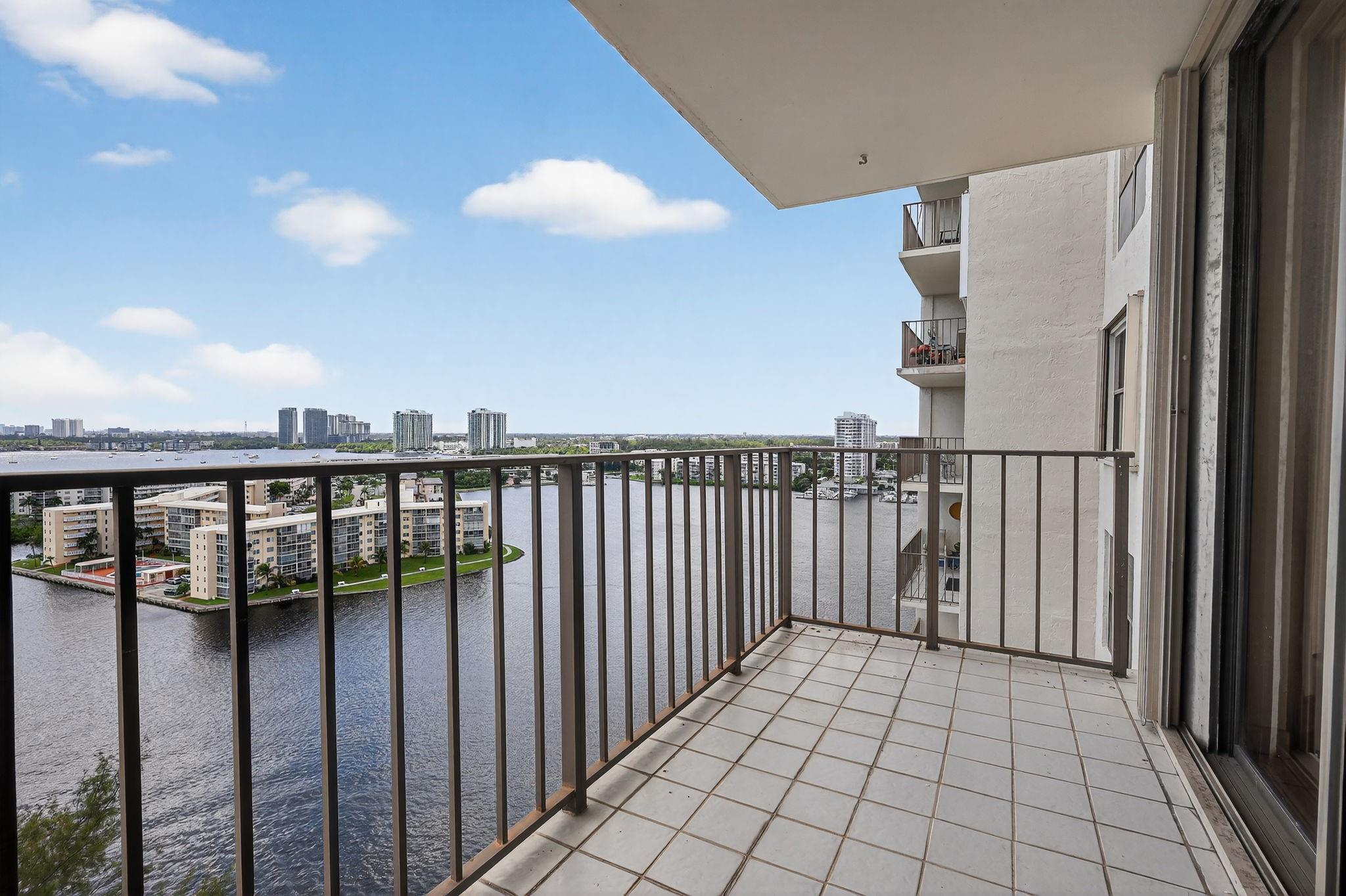 THE CLIPPER AT BISC COVE - Residential Lease