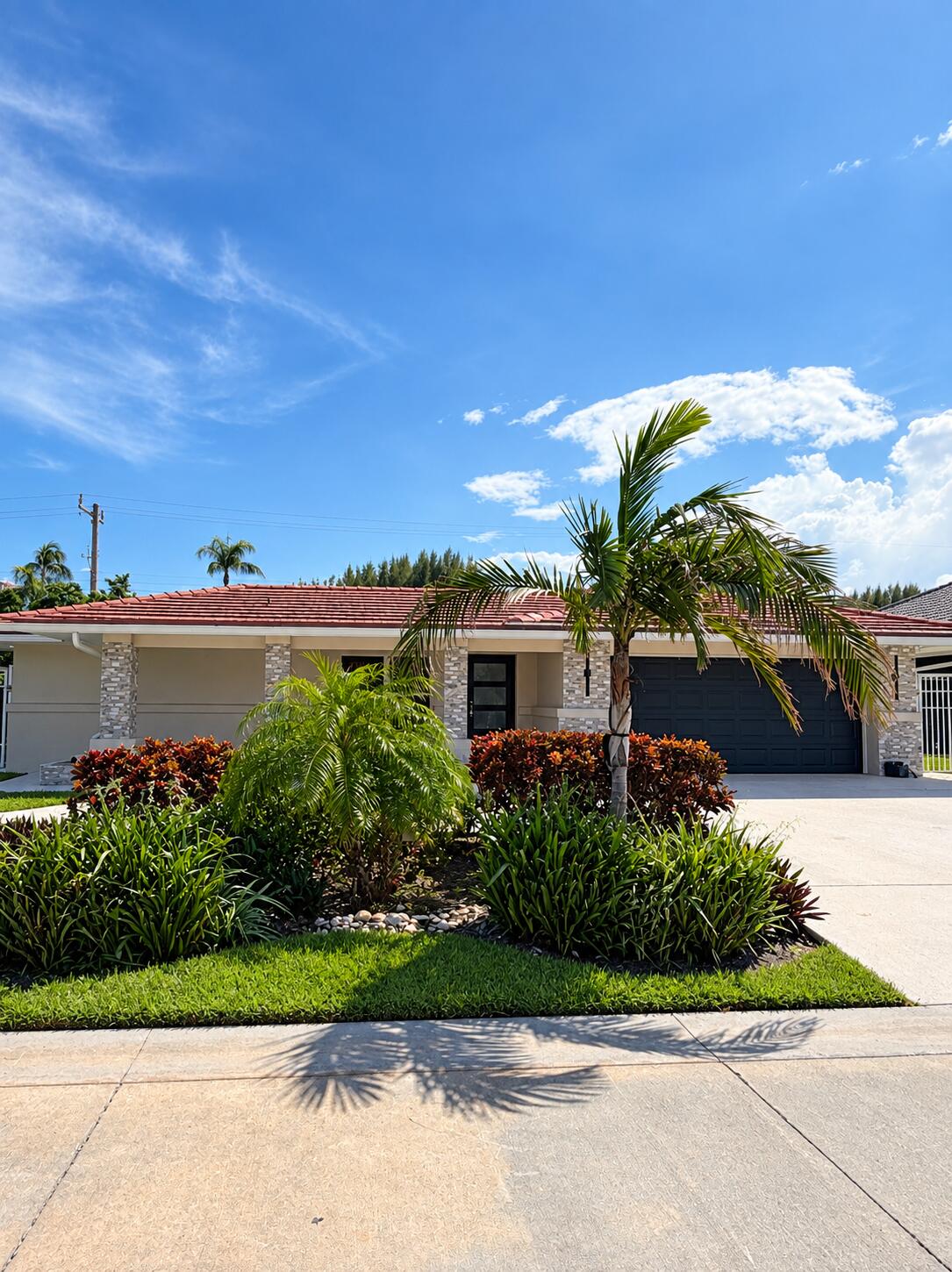 1221 Singer Drive