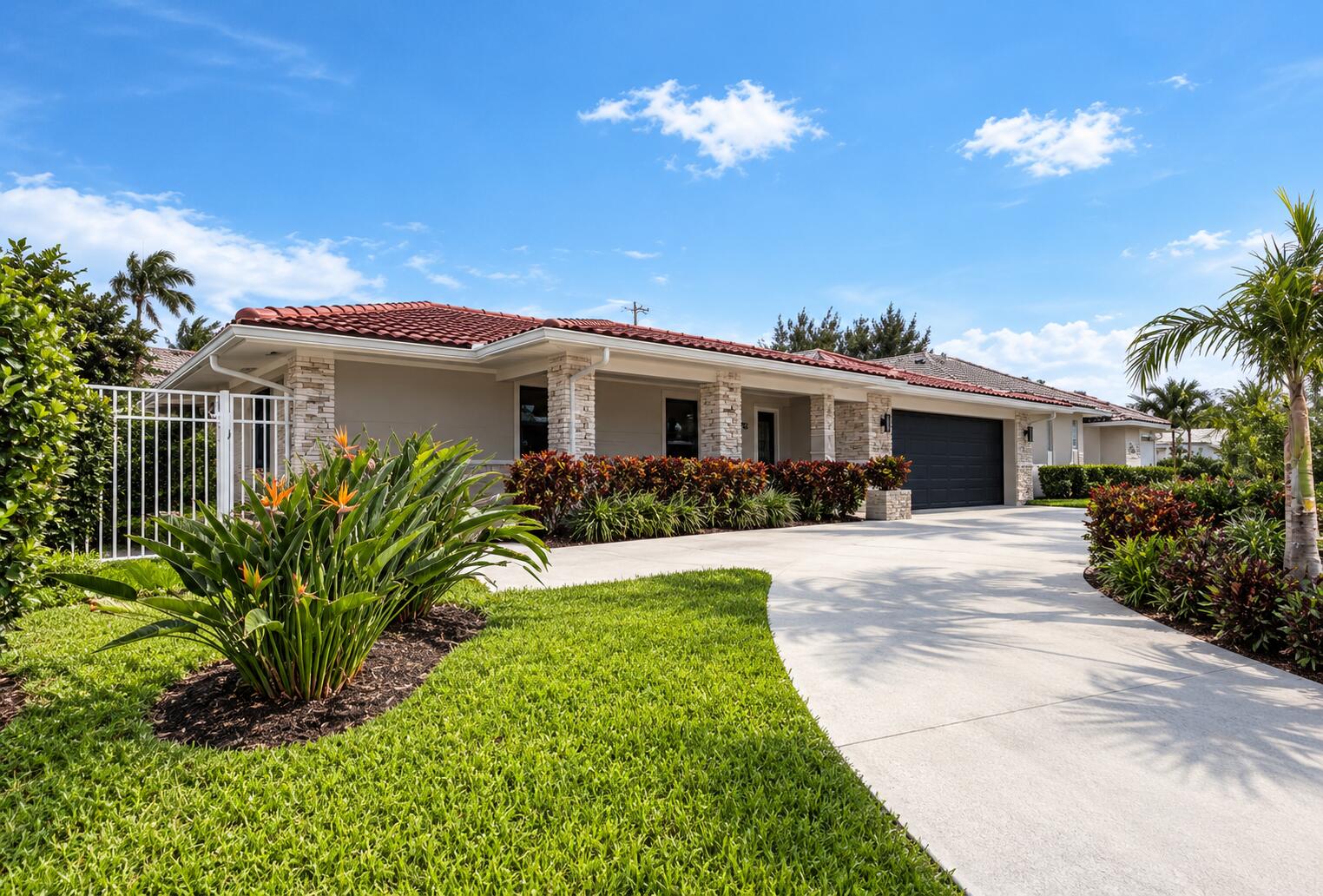1221 Singer Drive