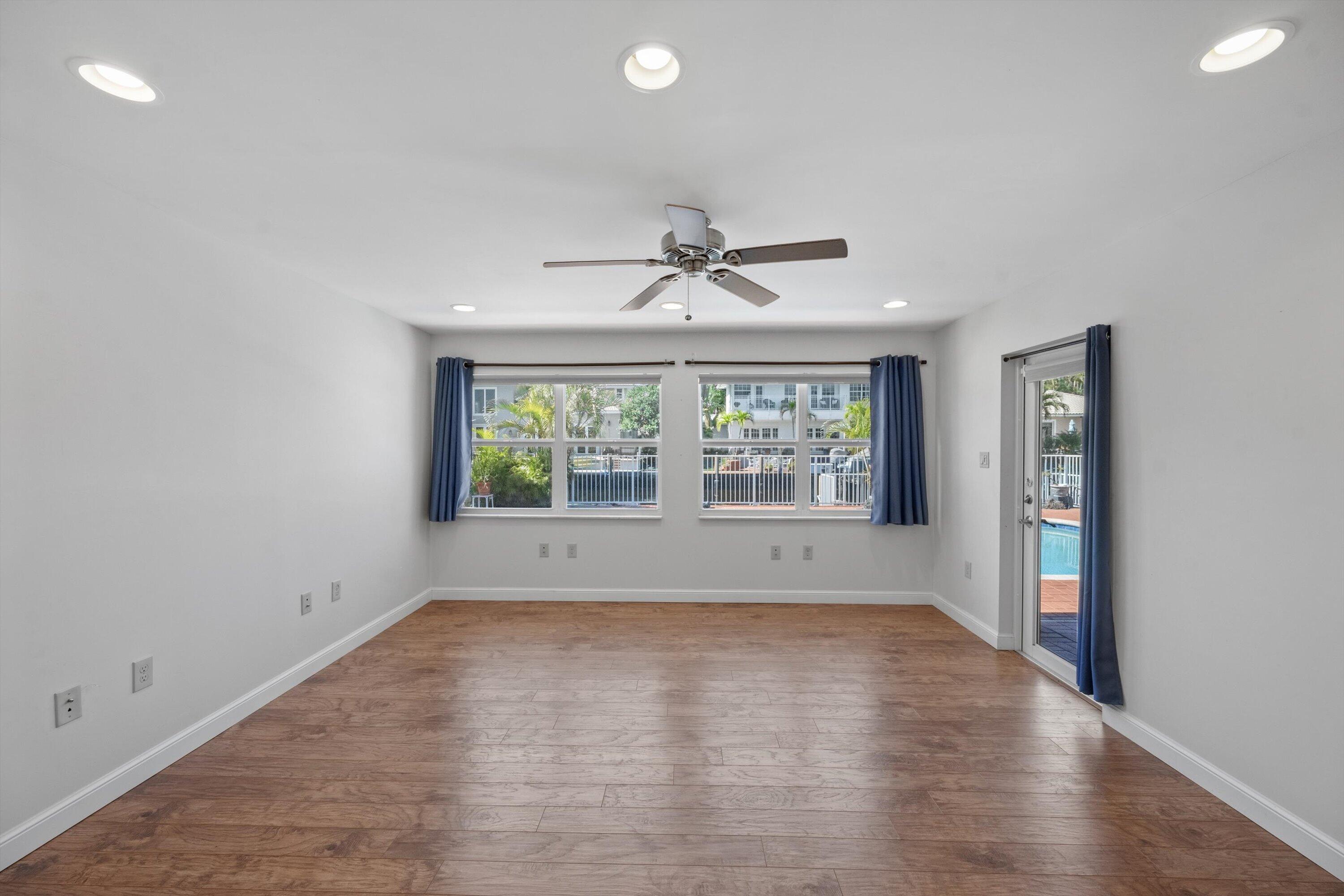 CYPRESS HARBOR 3RD SEC - Residential