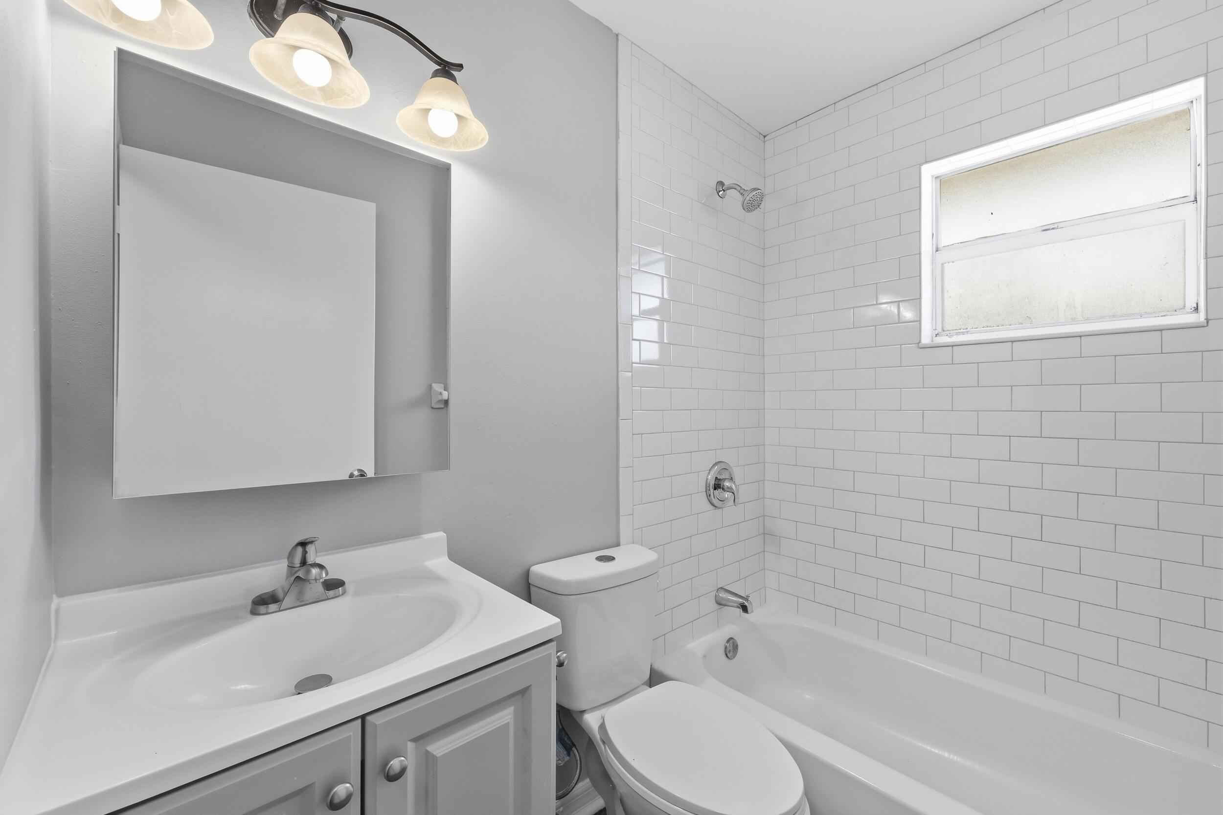 1565 W 28th Street A