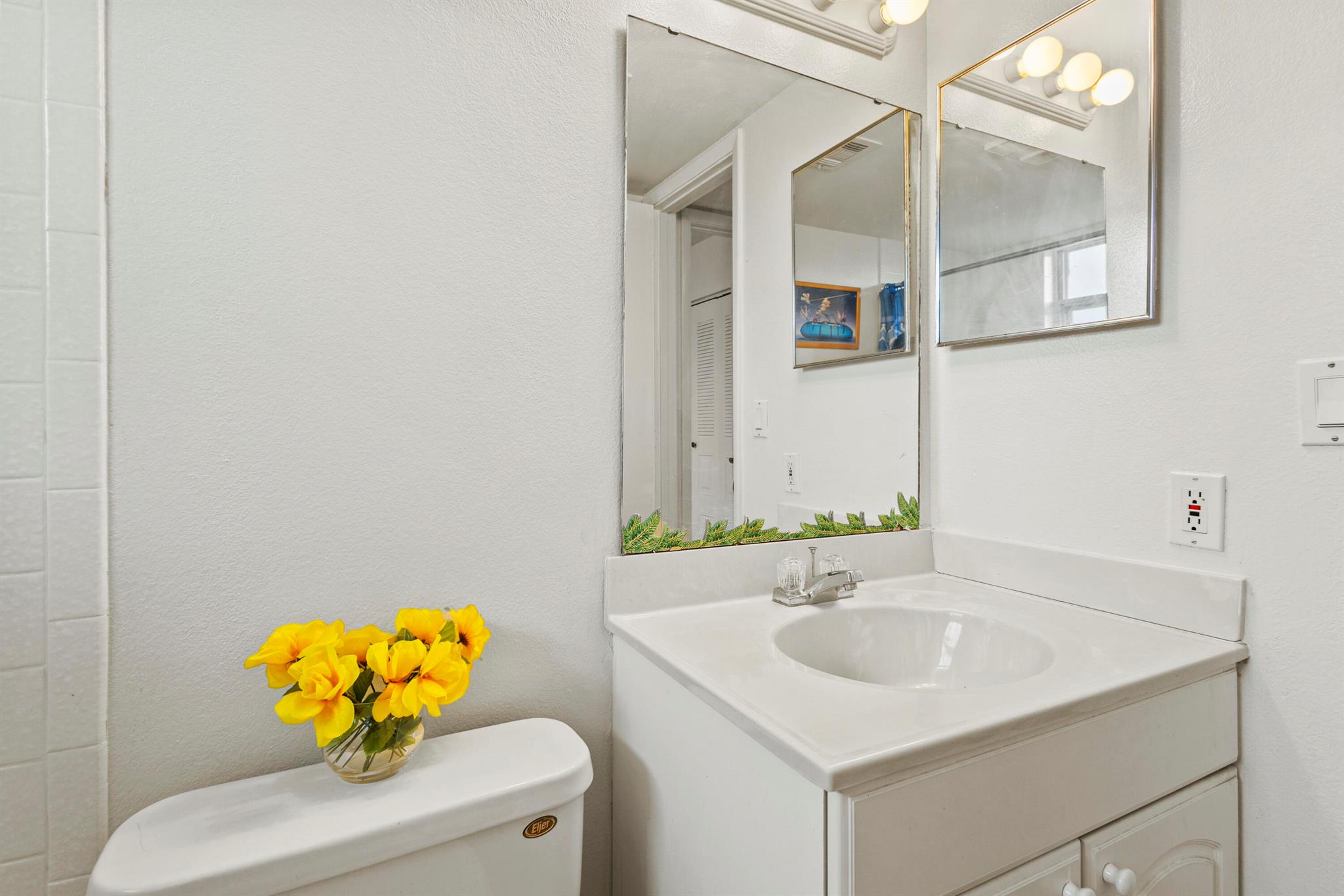 MIDPORT PLACE I CONDOMINI - Residential Lease
