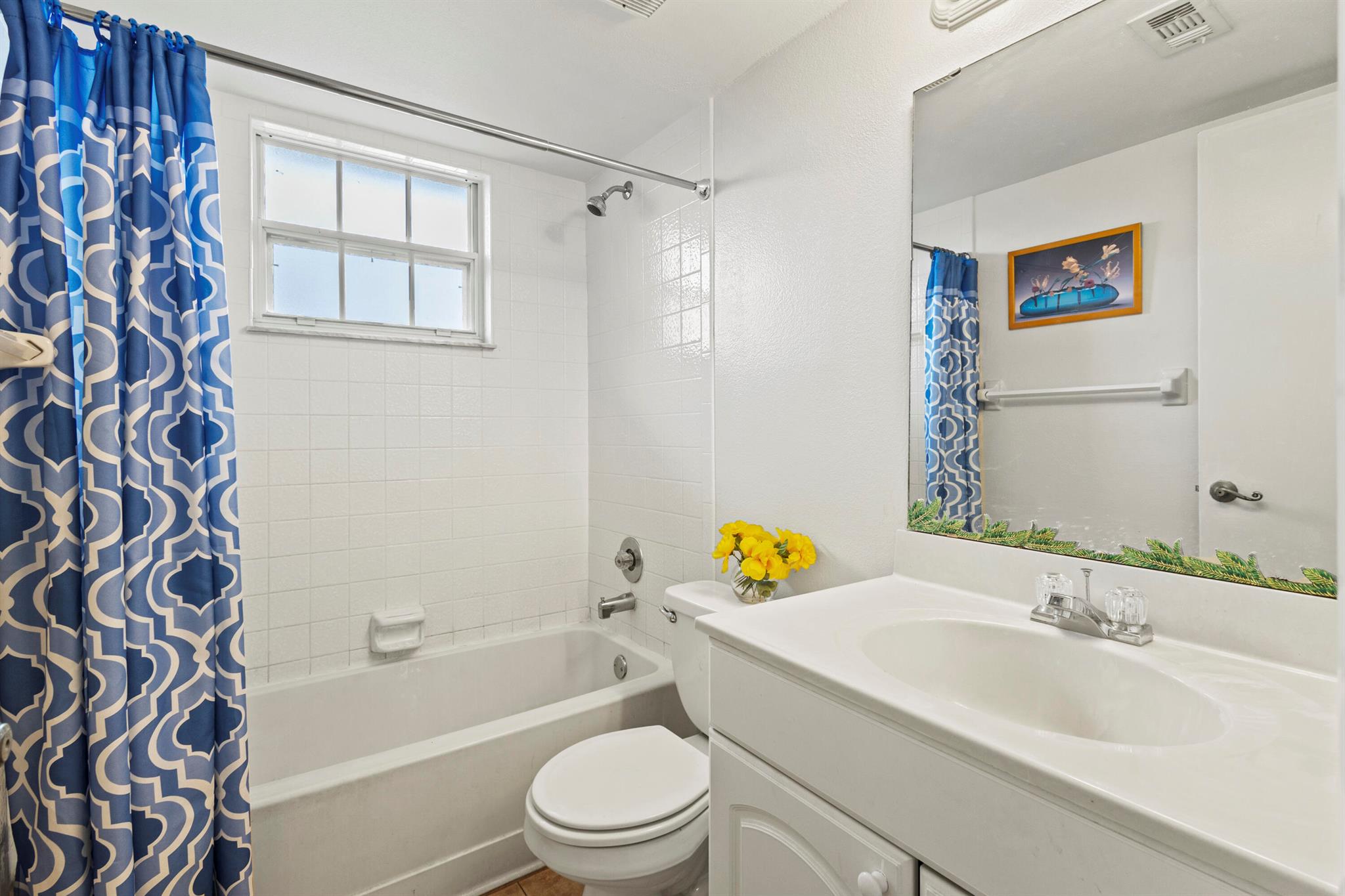MIDPORT PLACE I CONDOMINI - Residential Lease
