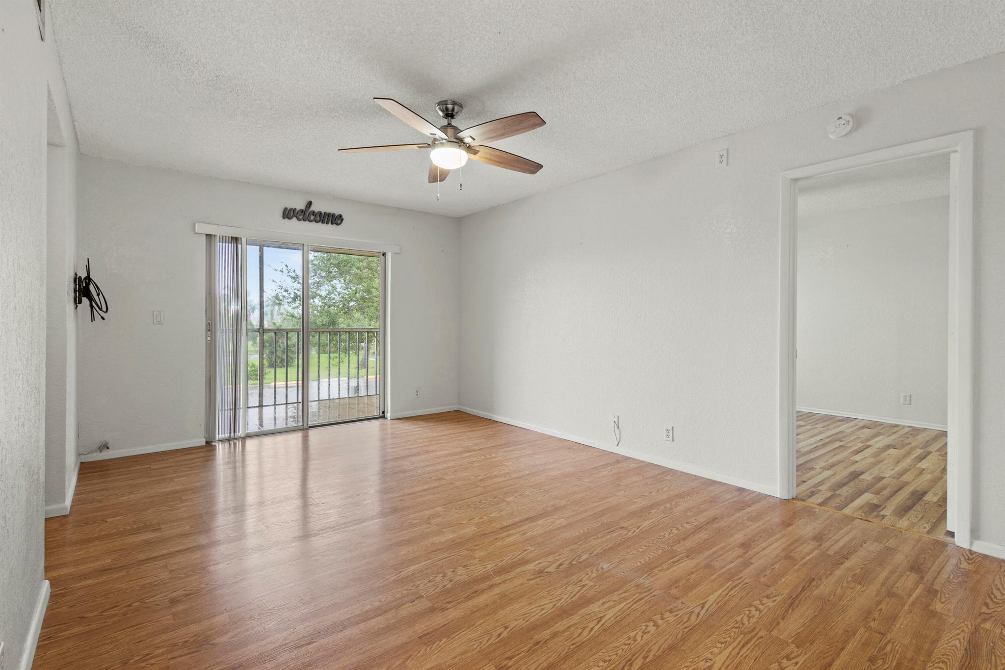MIDPORT PLACE I CONDOMINI - Residential Lease