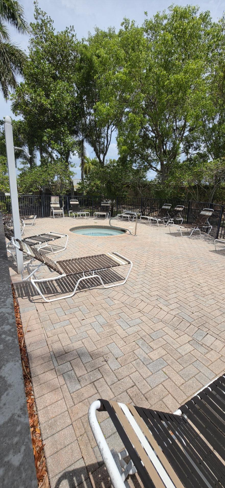 LINKS AT EMERALD DUNES CONDO - Residential Lease
