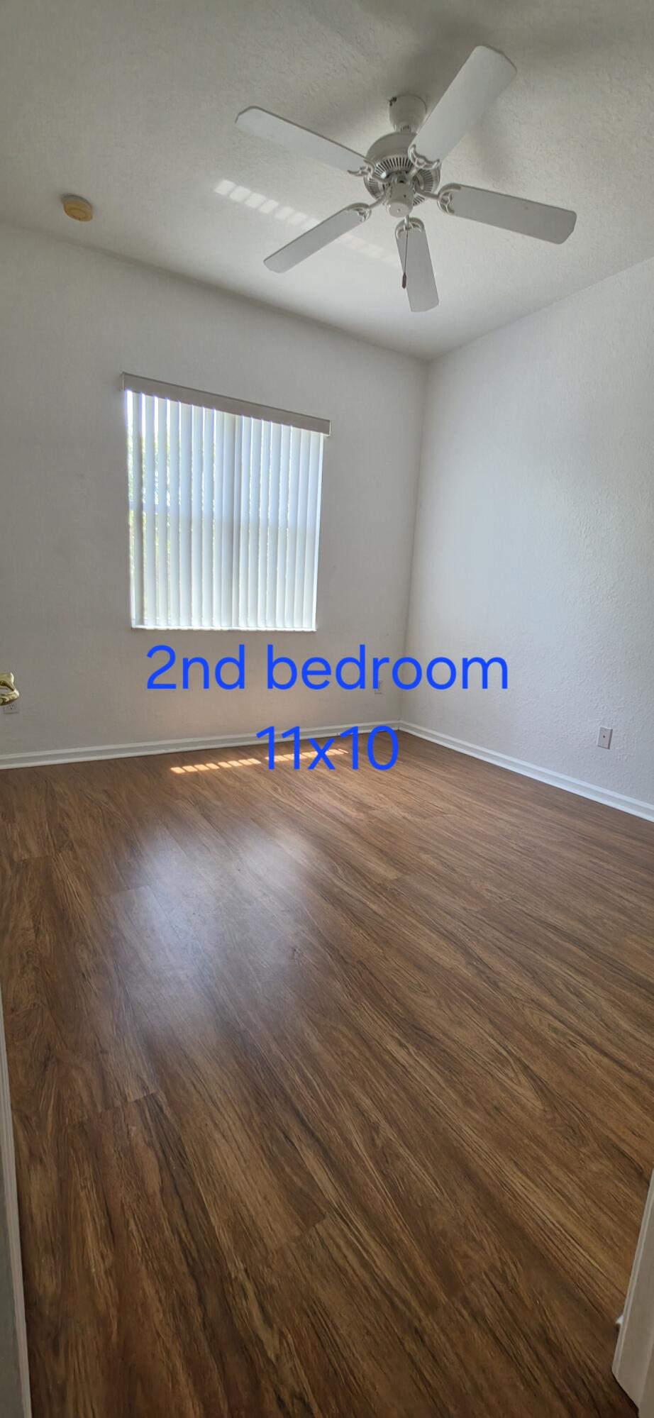 LINKS AT EMERALD DUNES CONDO - Residential Lease