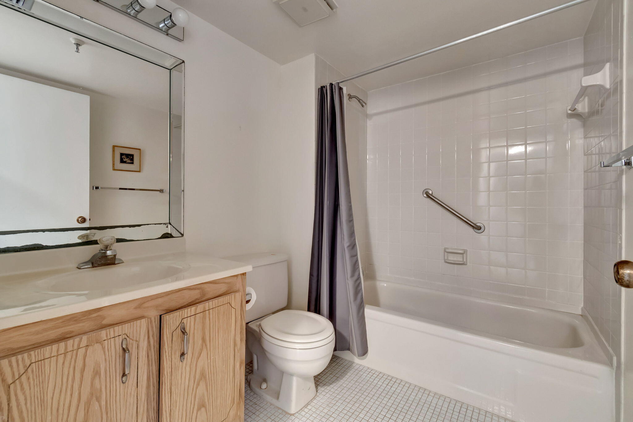 VILLAGES OF ORIOLE BONAIRE - Residential