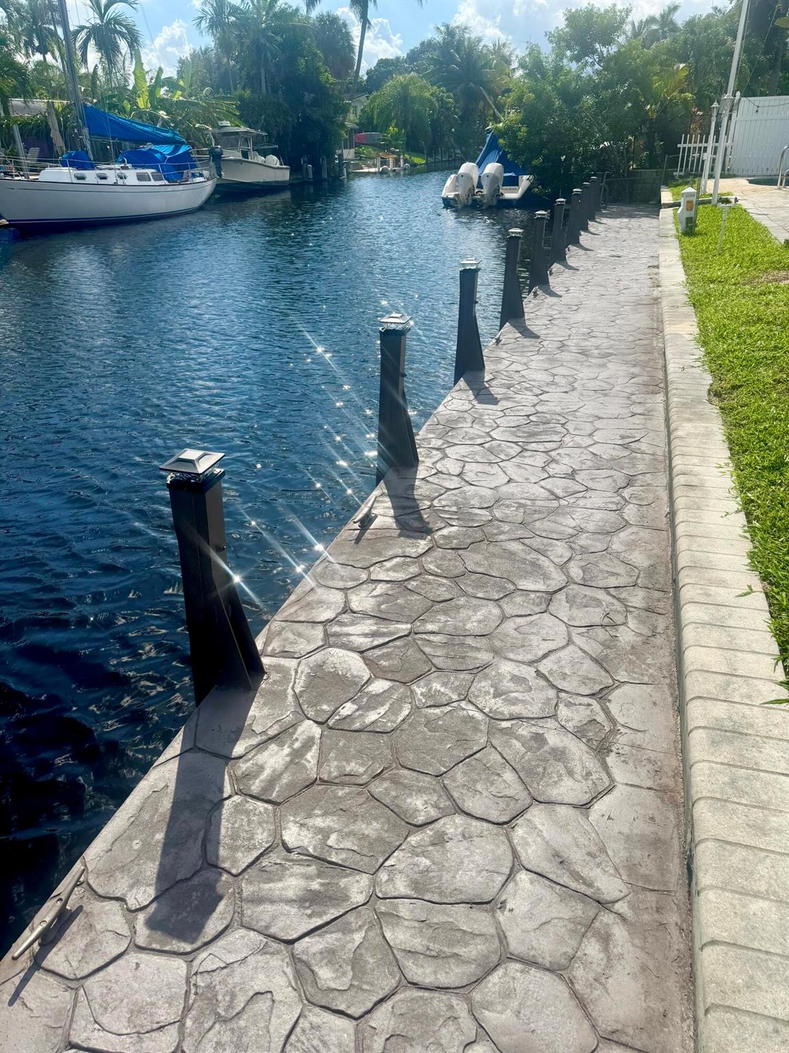 GILL ISLES - Residential Lease