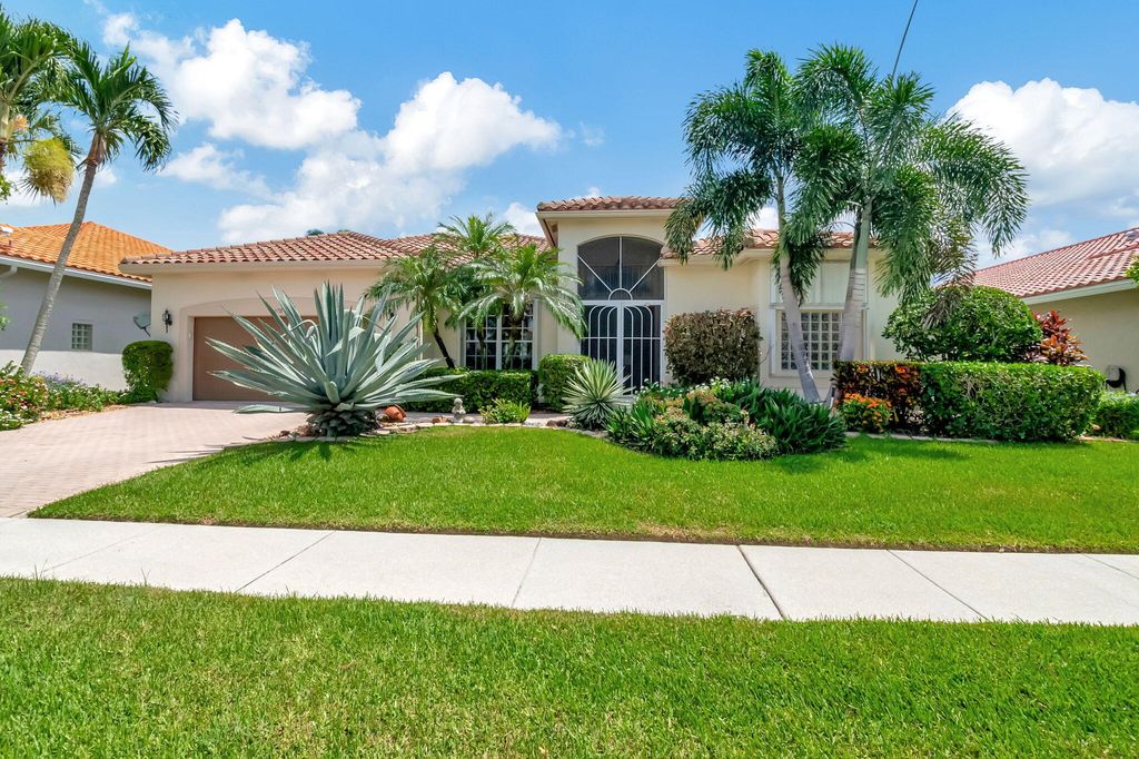 Photo of 6711 E Liseron, Boynton Beach, FL 33437 (MLS # R11012081)