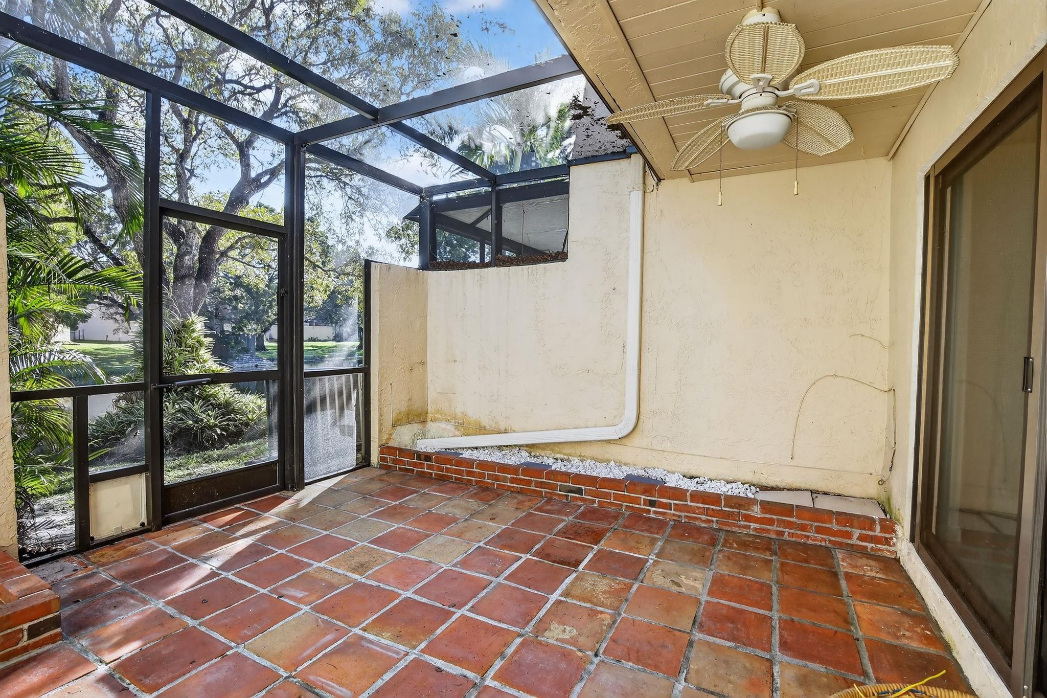 Westview Condominium No 7 - Residential