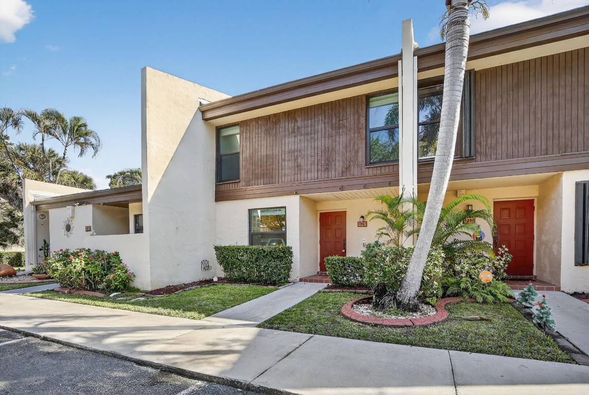 Westview Condominium No 7 - Residential