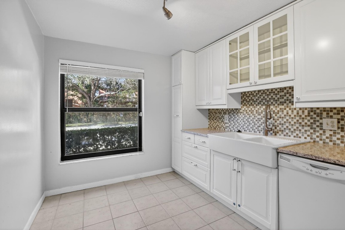 Westview Condominium No 7 - Residential