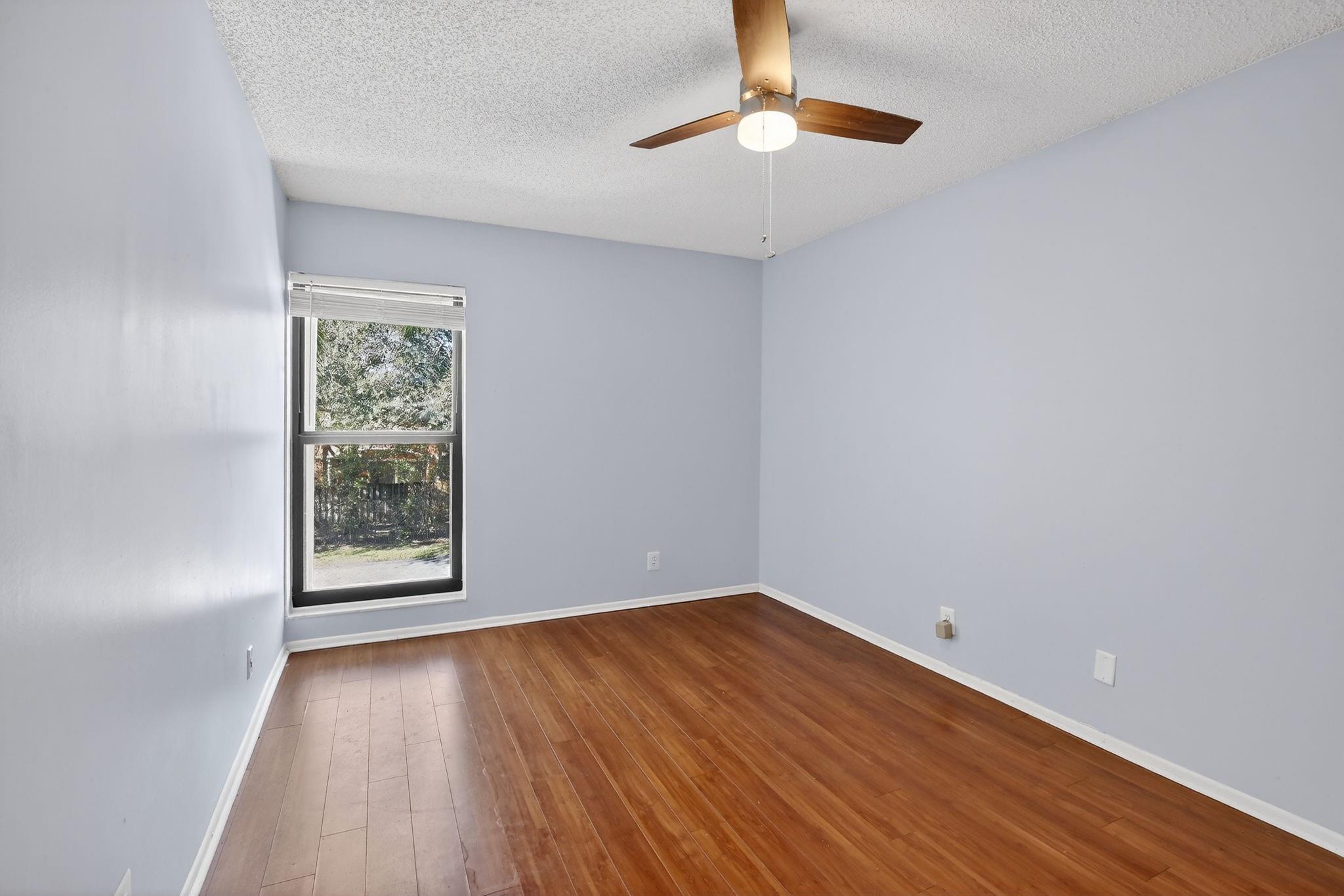 Westview Condominium No 7 - Residential