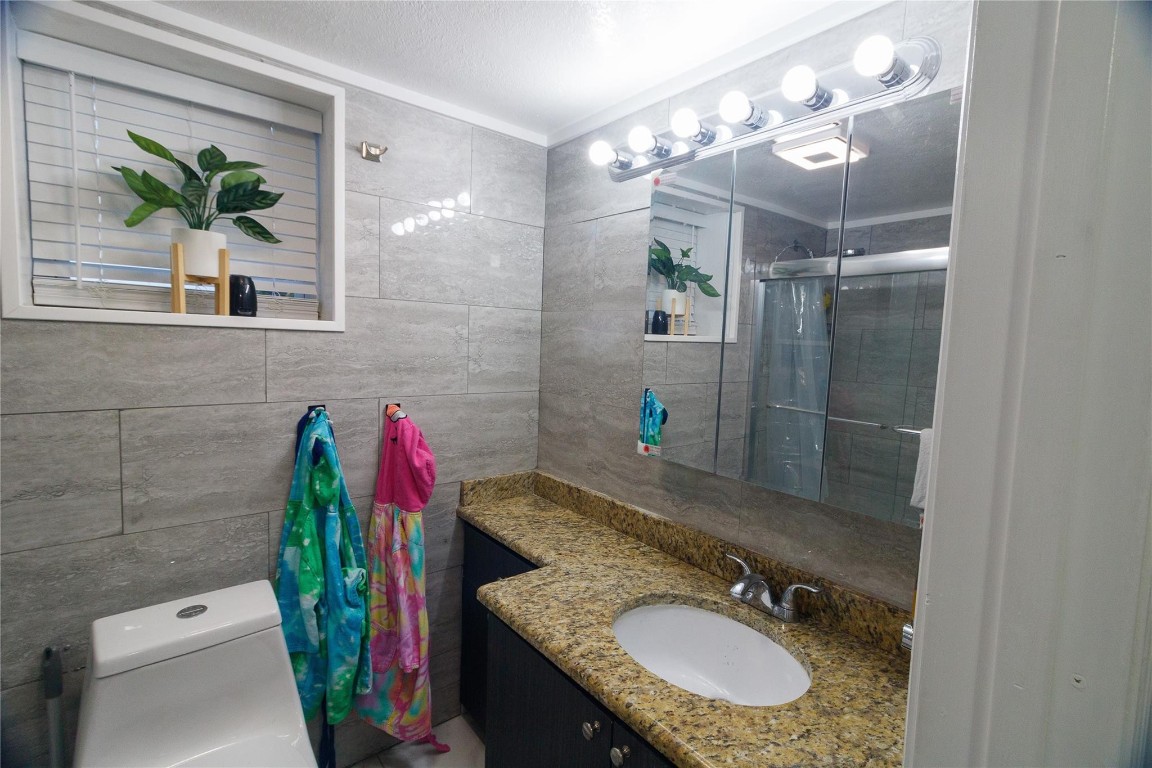 CORAL SPRINGS ESTATE TOWN - Residential