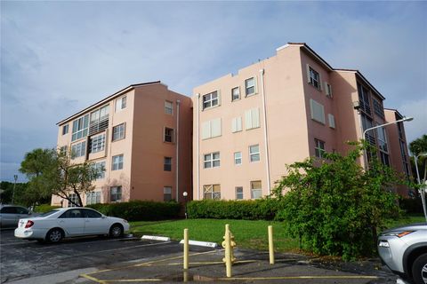 A home in Lauderdale Lakes