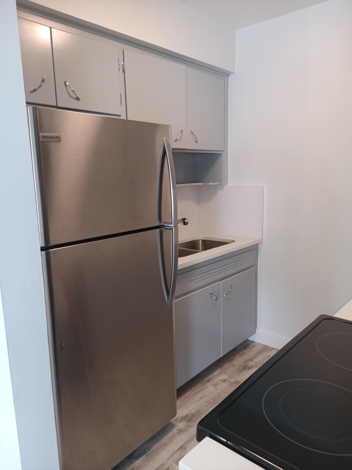 LAKE WORTH TOWN OF - Residential Lease