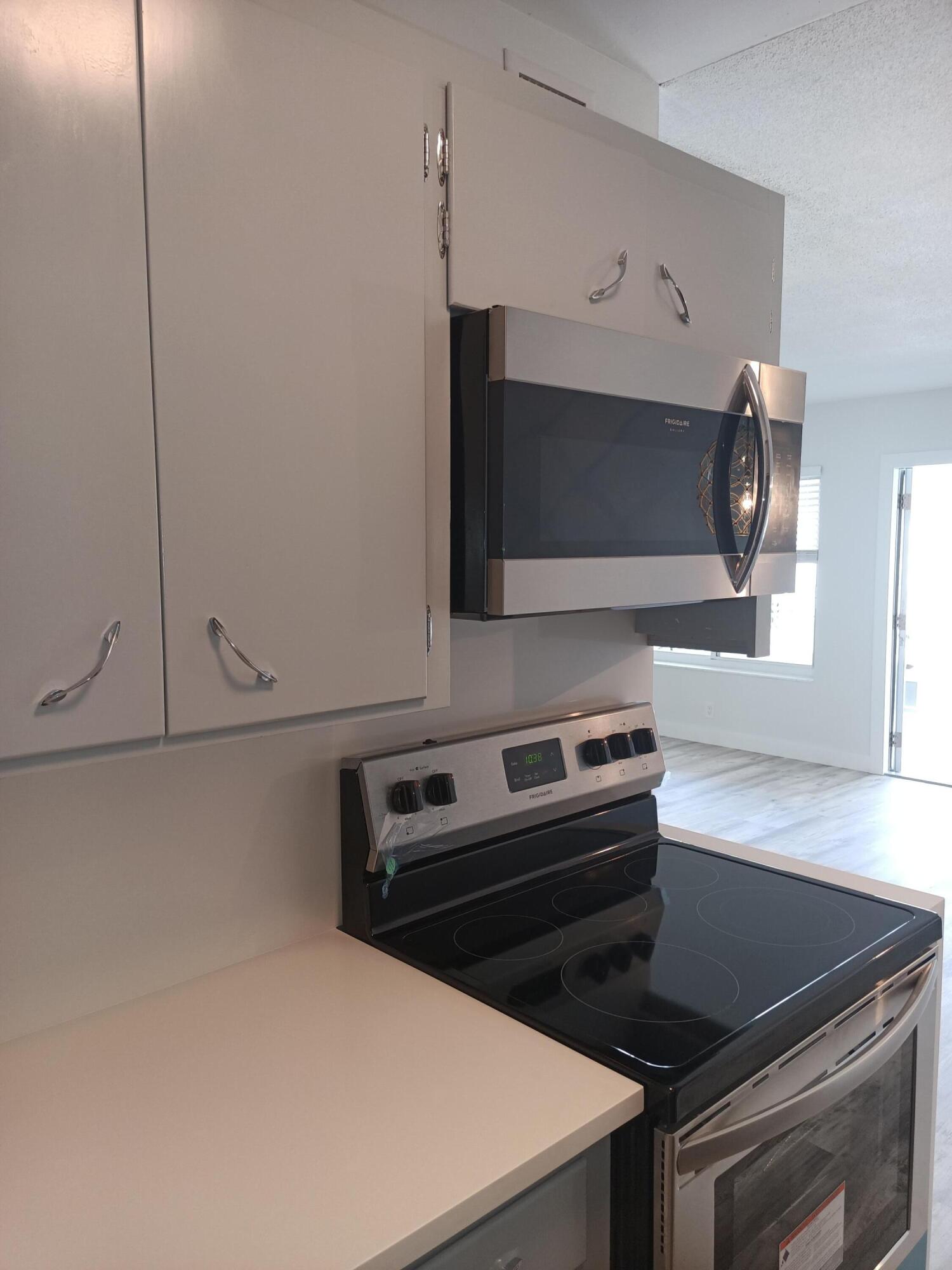 LAKE WORTH TOWN OF - Residential Lease