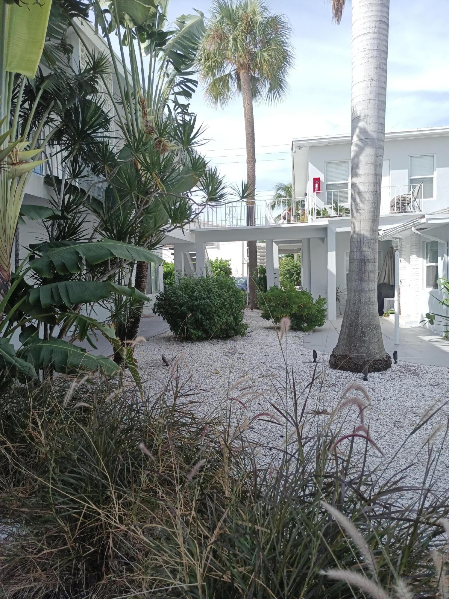 LAKE WORTH TOWN OF - Residential Lease