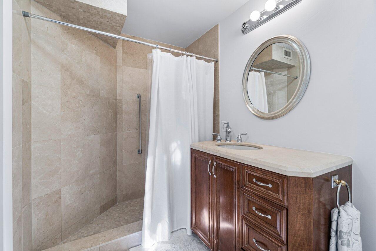 PALM BEACH TOWERS CONDO - Residential