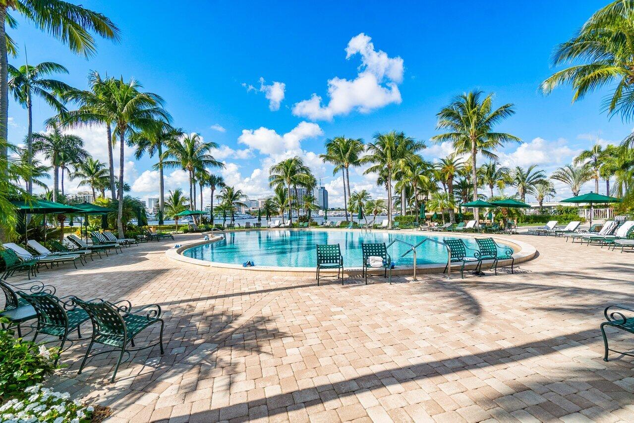 PALM BEACH TOWERS CONDO - Residential