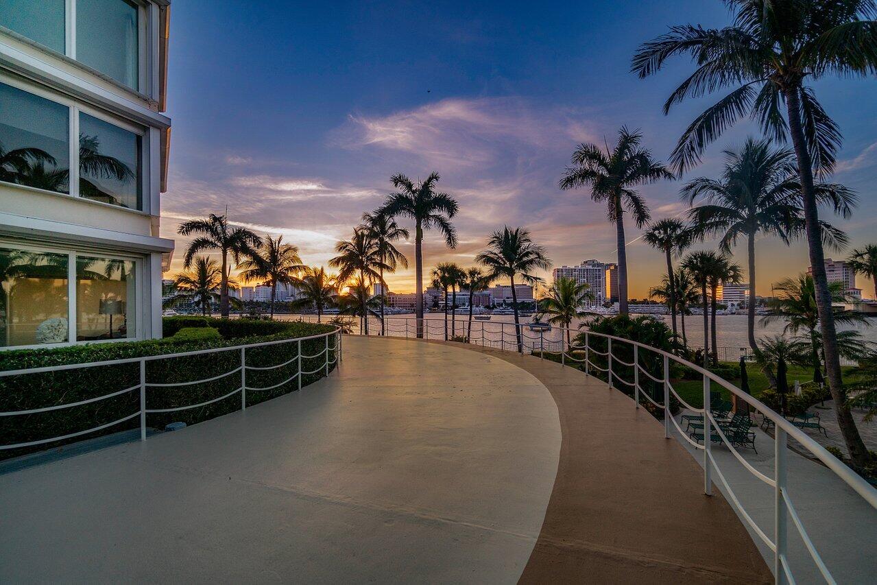 PALM BEACH TOWERS CONDO - Residential