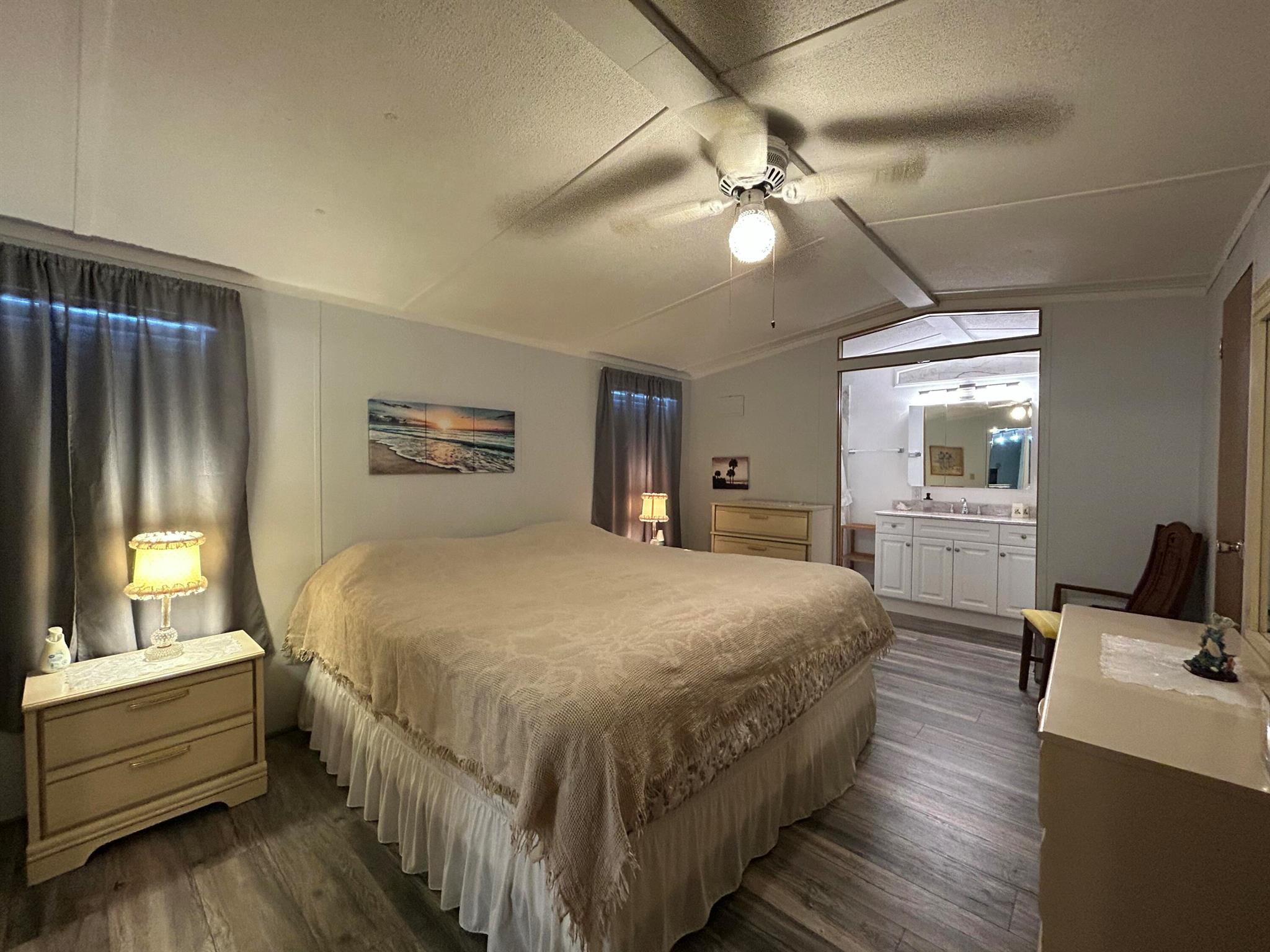 1601 Us Highway 441 SE 127