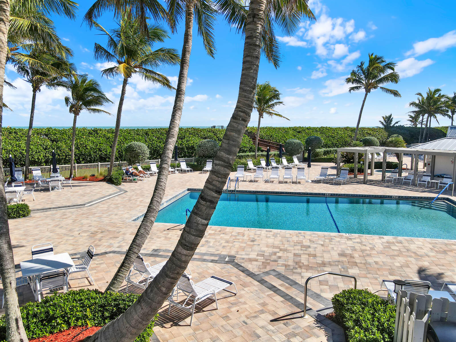 ISLAND DUNES OCEANSIDE CONDOMINIUM II - Residential