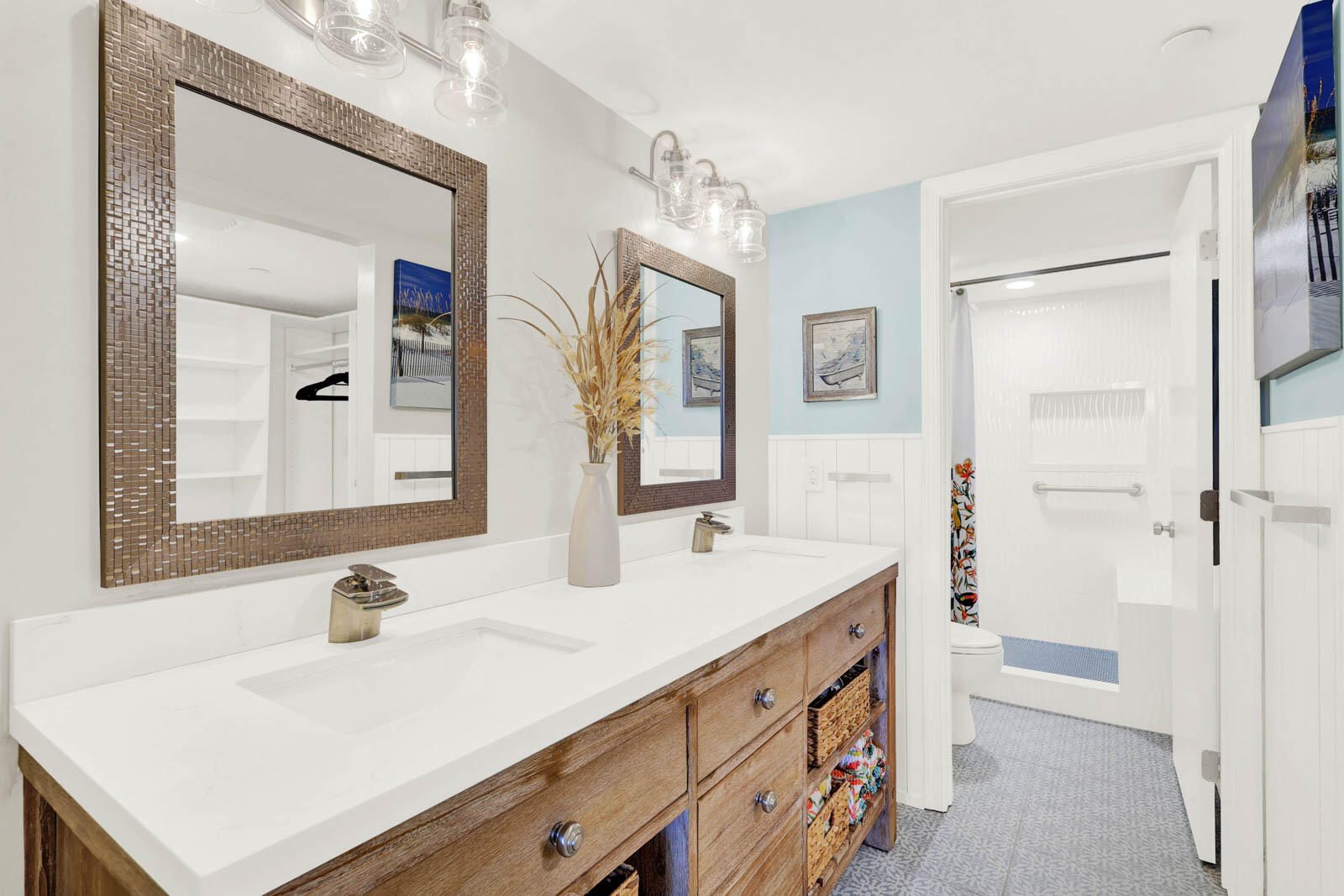 ISLAND DUNES OCEANSIDE CONDOMINIUM II - Residential