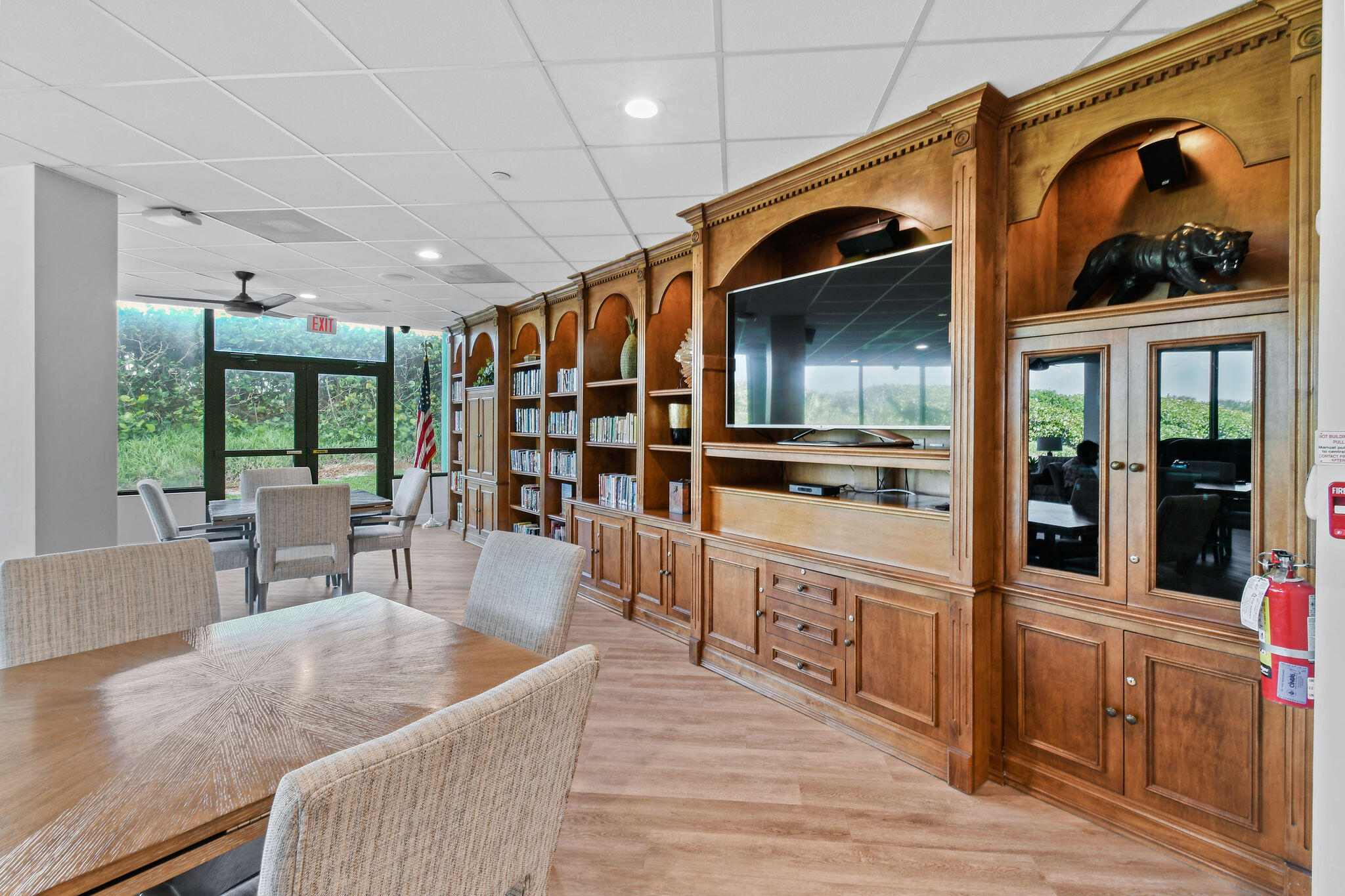 ISLAND DUNES OCEANSIDE CONDOMINIUM II - Residential