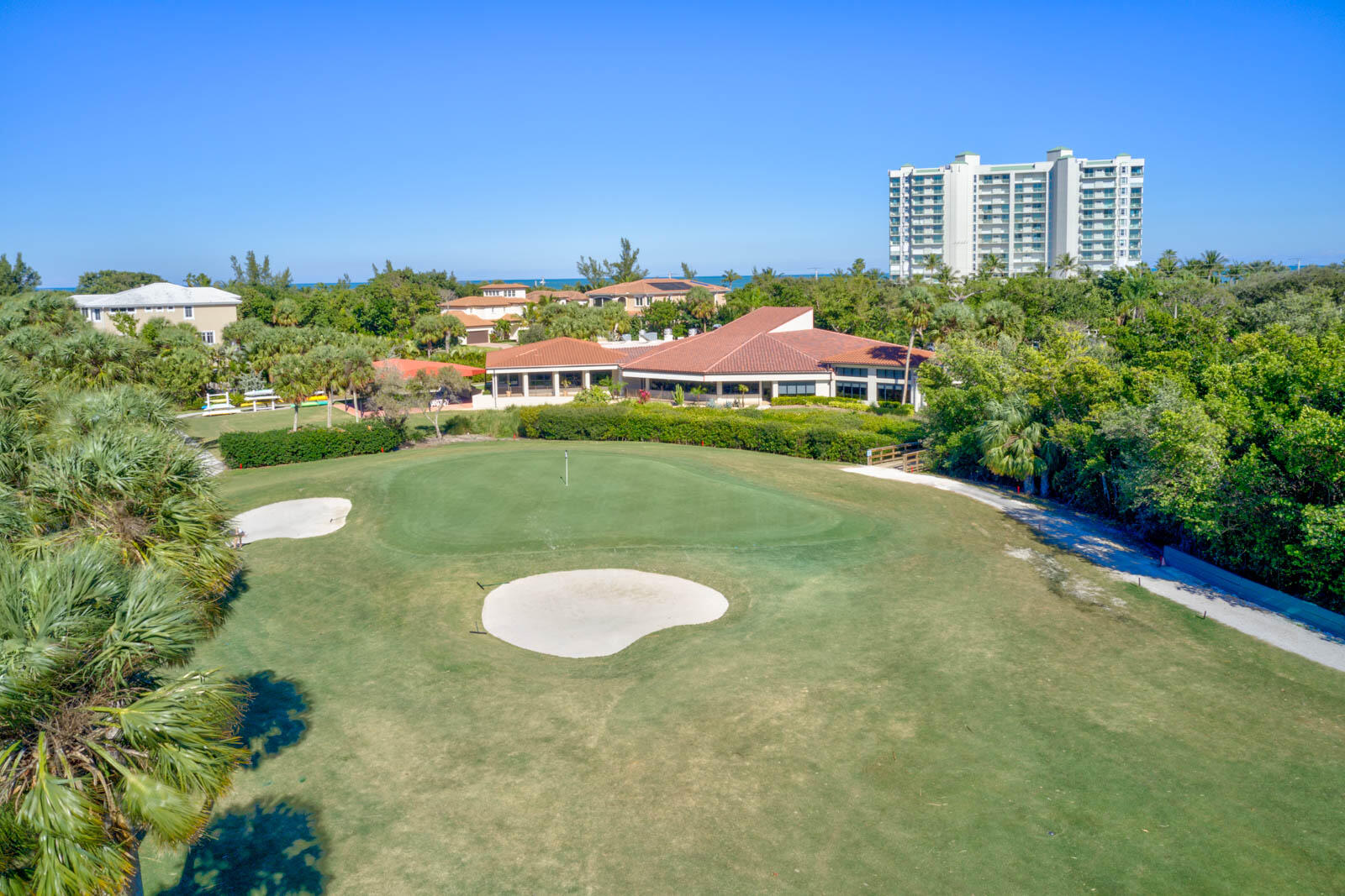 ISLAND DUNES OCEANSIDE CONDOMINIUM II - Residential