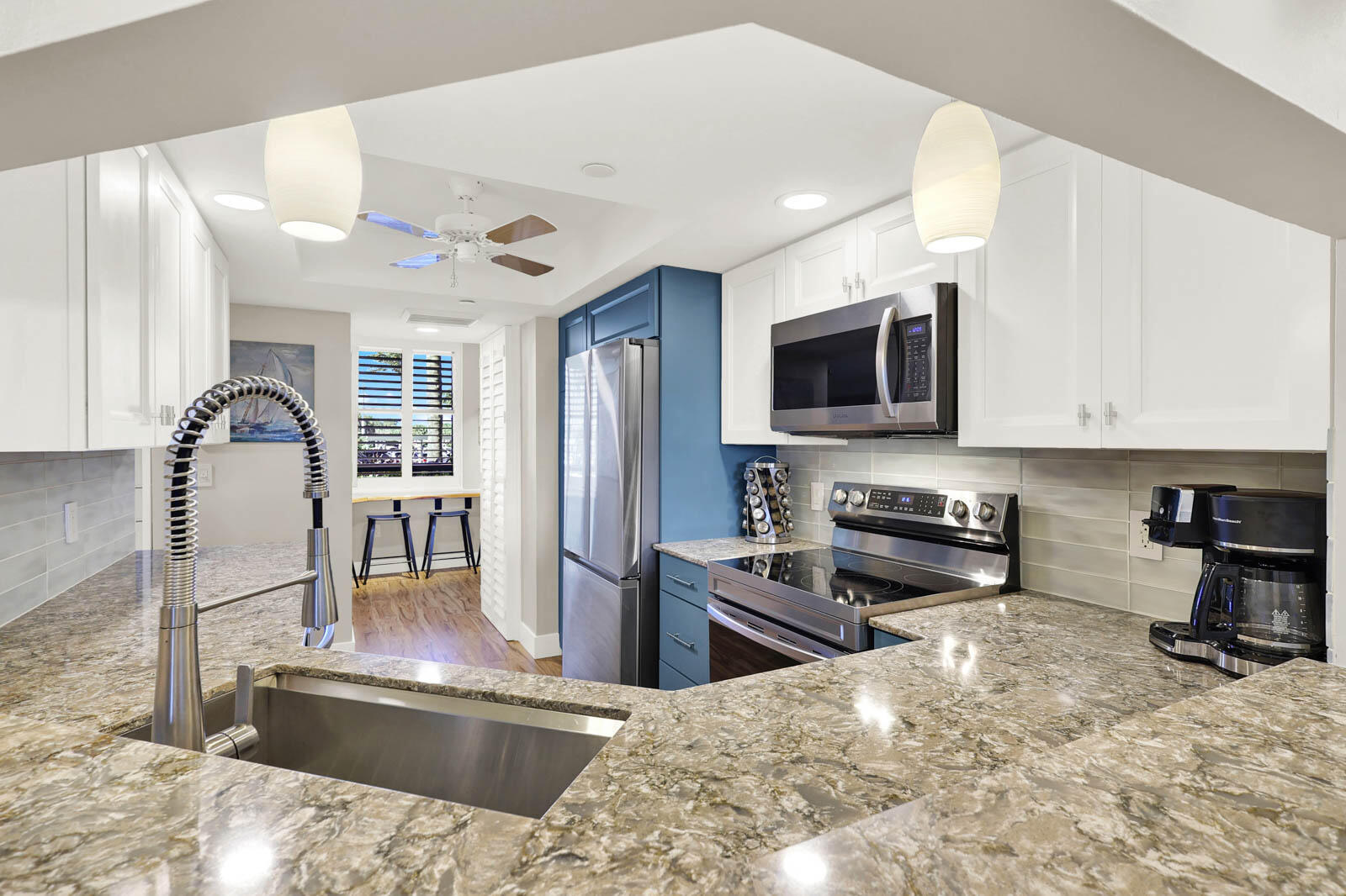 ISLAND DUNES OCEANSIDE CONDOMINIUM II - Residential