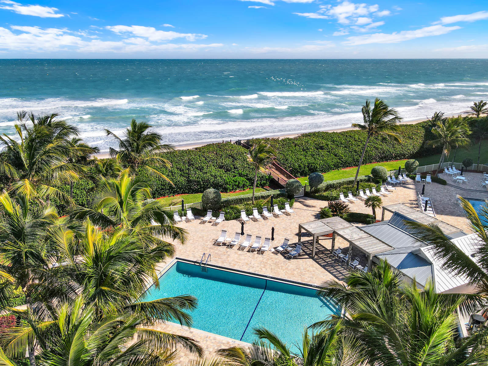 ISLAND DUNES OCEANSIDE CONDOMINIUM II - Residential