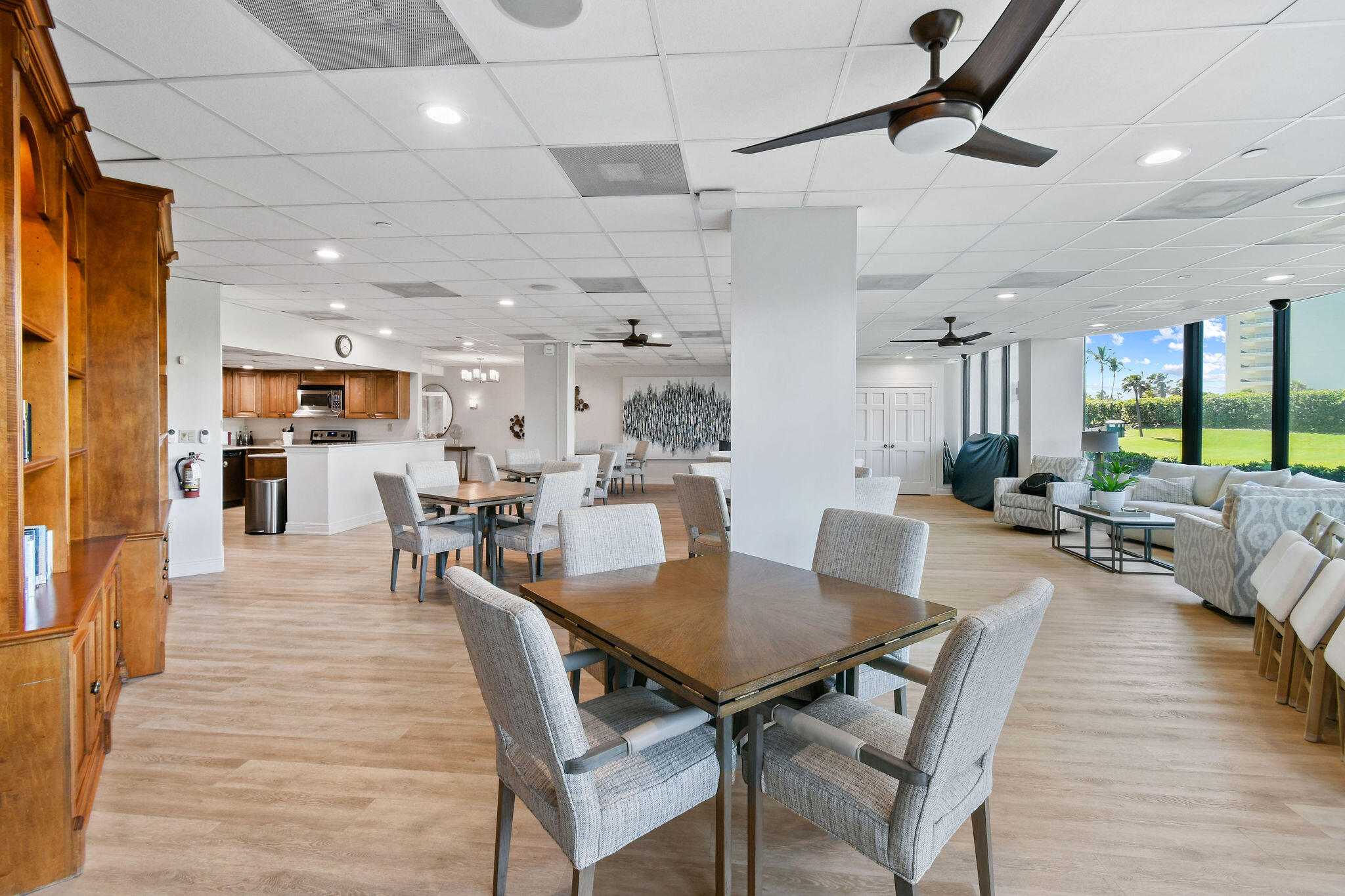 ISLAND DUNES OCEANSIDE CONDOMINIUM II - Residential