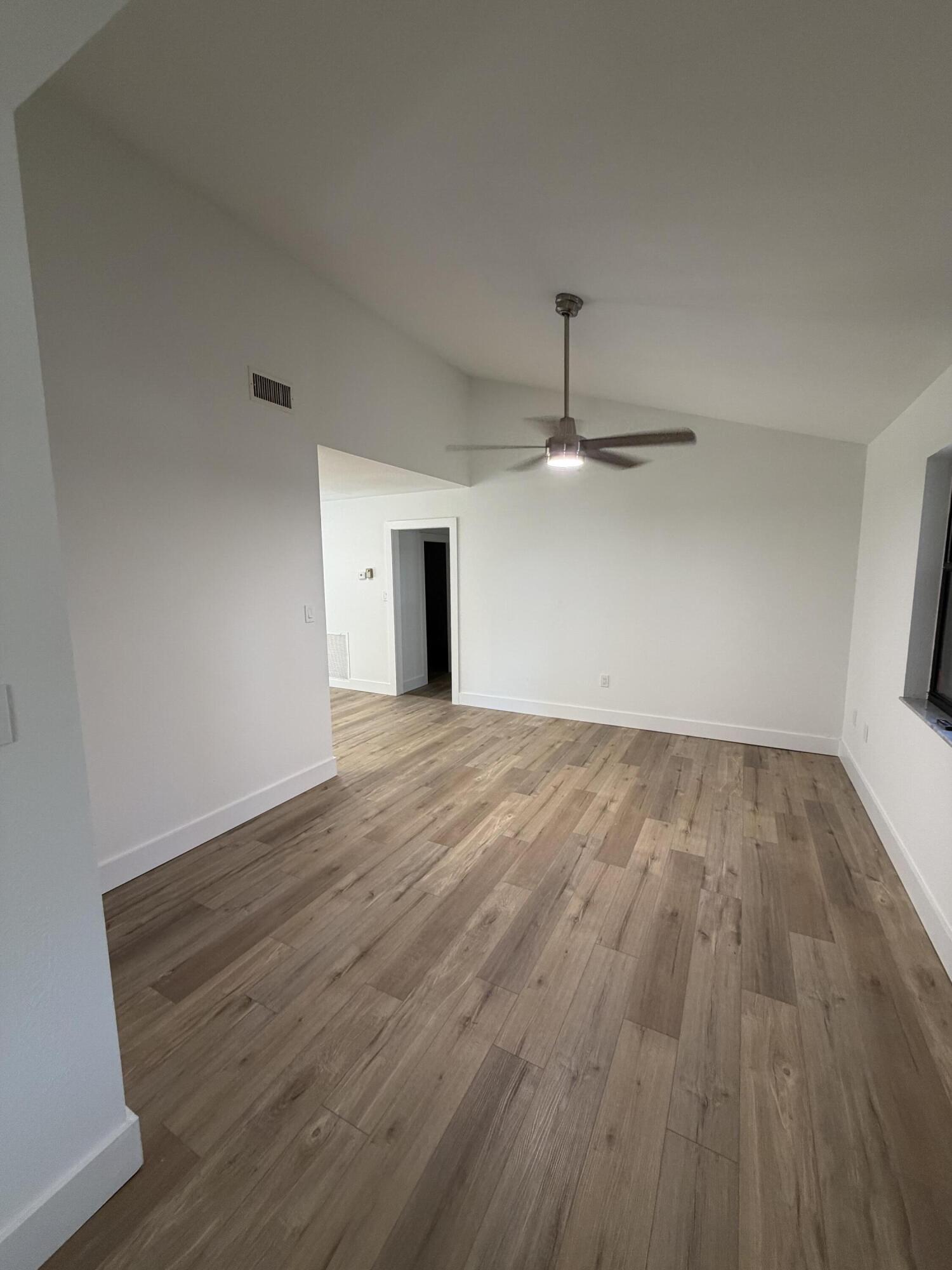 LAKEWOOD PARK UNIT 11 - Residential