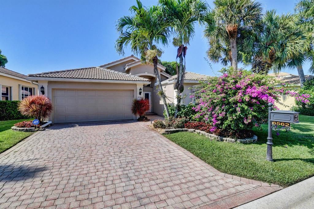Photo of 6562 Via Vicenza, Delray Beach, FL 33446 (MLS # R10801676)