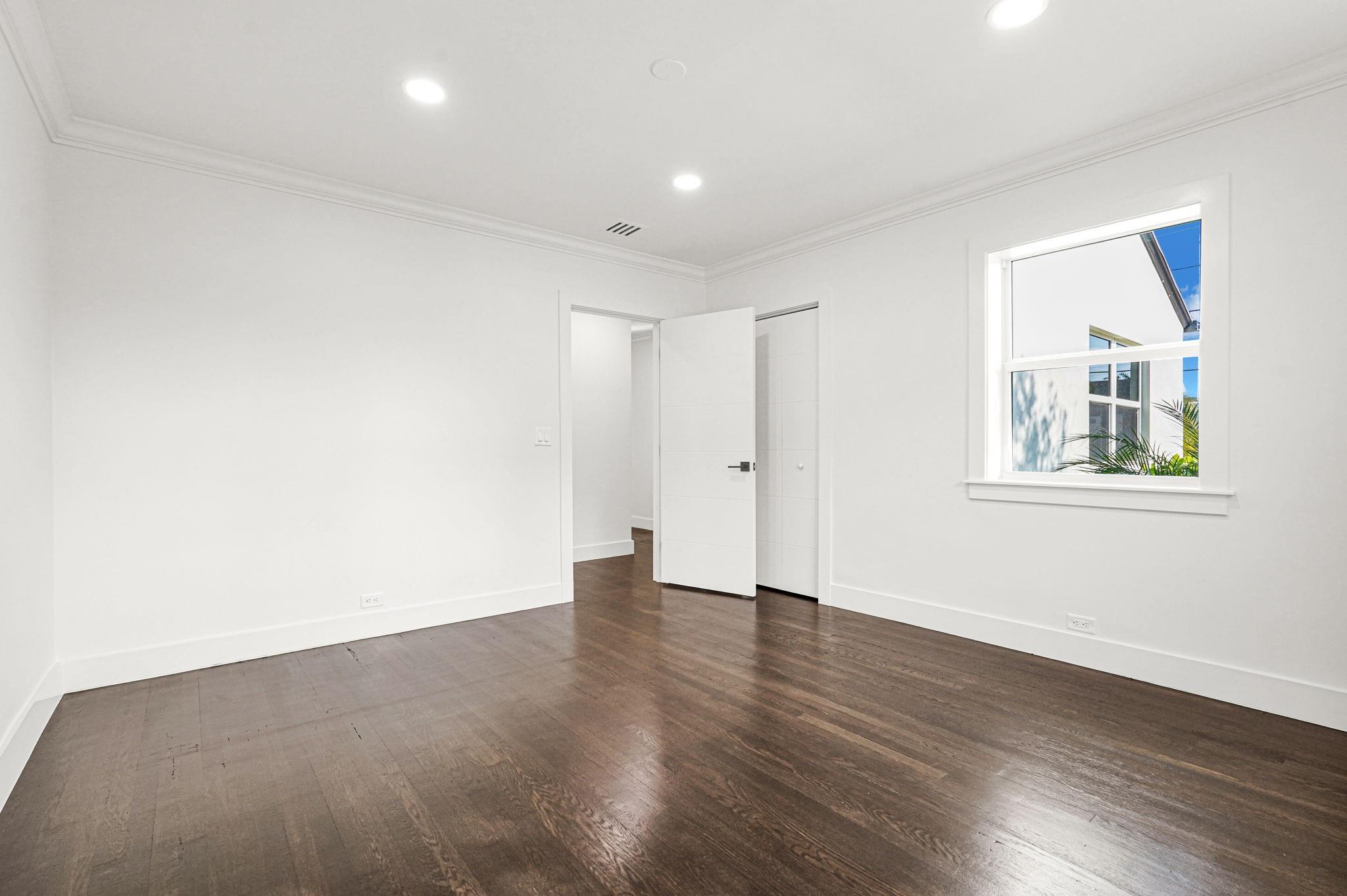 ESTS OF SOUTH PALM BEACH - Residential